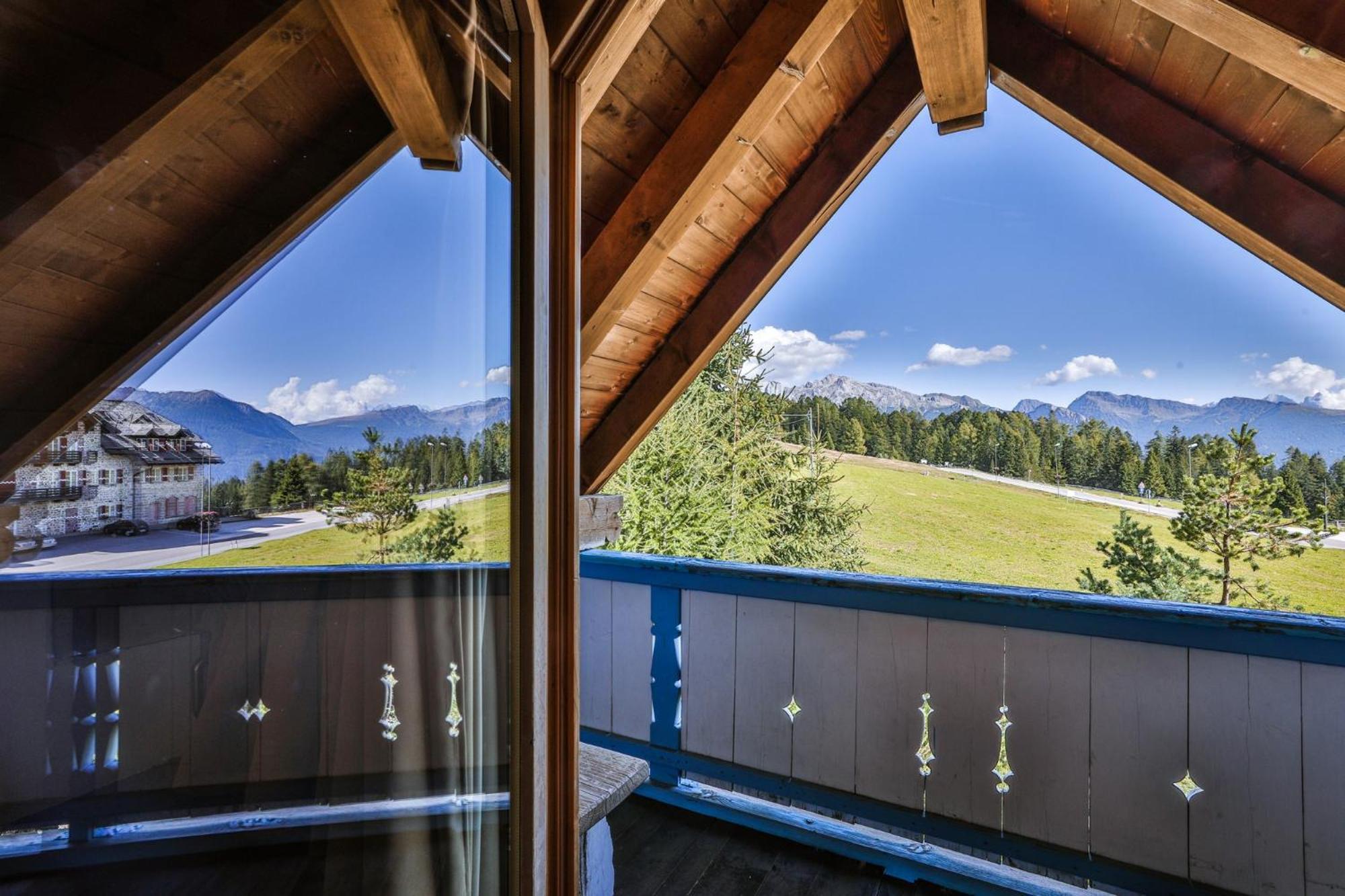 Mytime Hotels Savoy Vigo di Fassa Pokoj fotografie